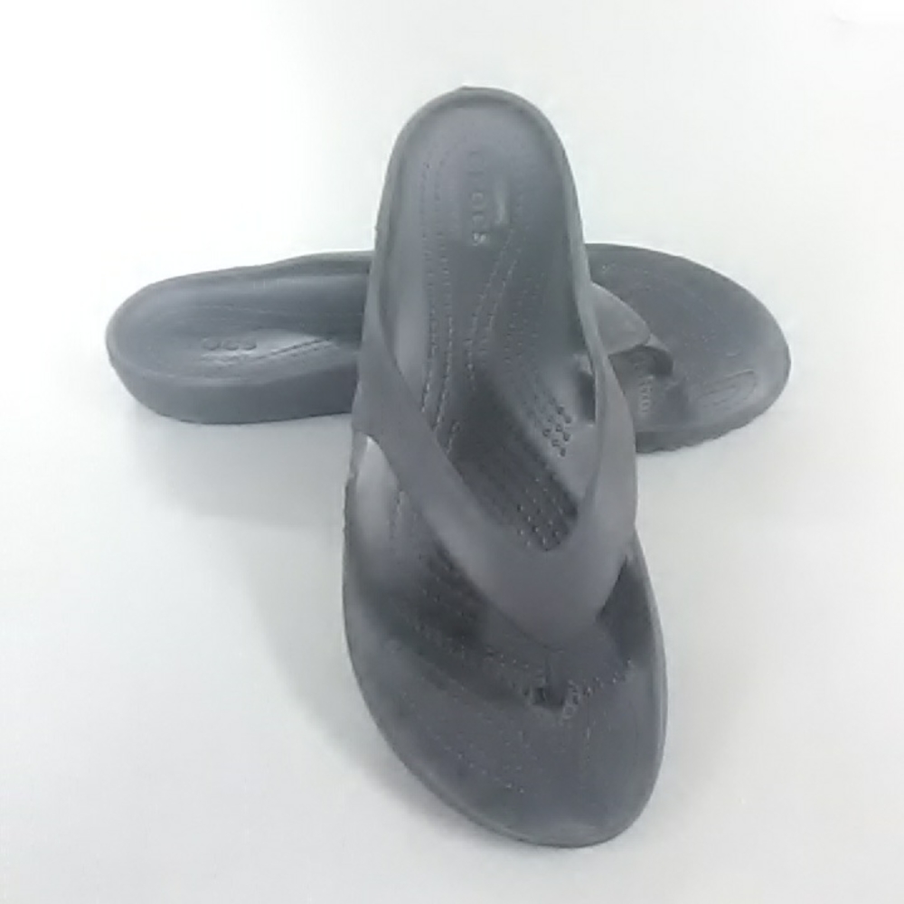 Crocs iconic comfort flip flop women's size 6